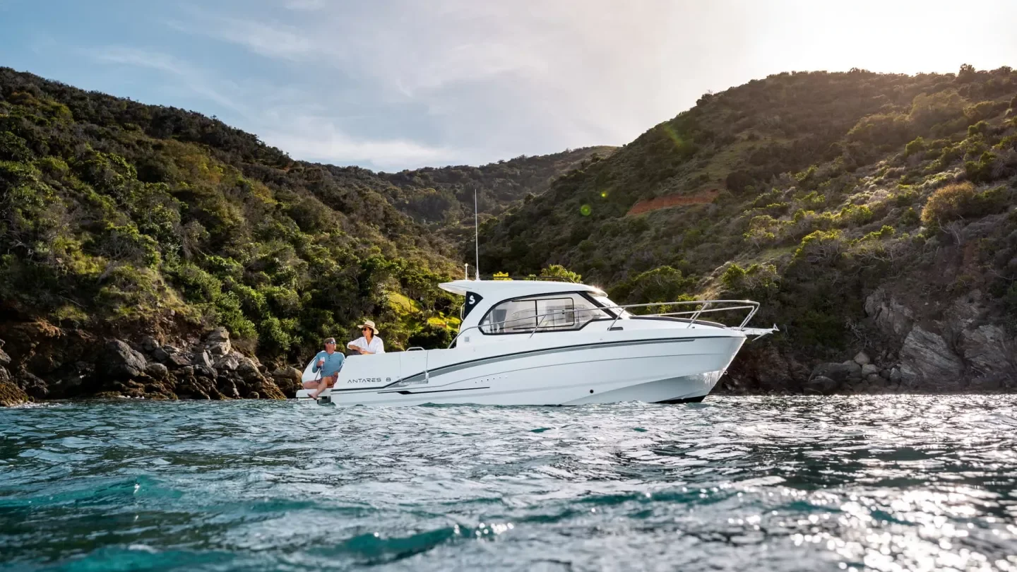 Beneteau Antares 8