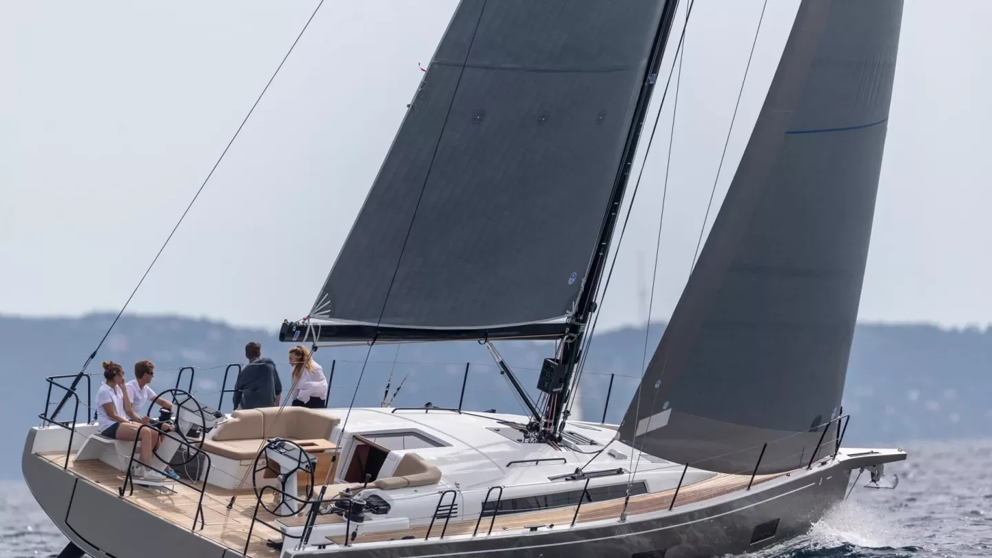 Beneteau First 44