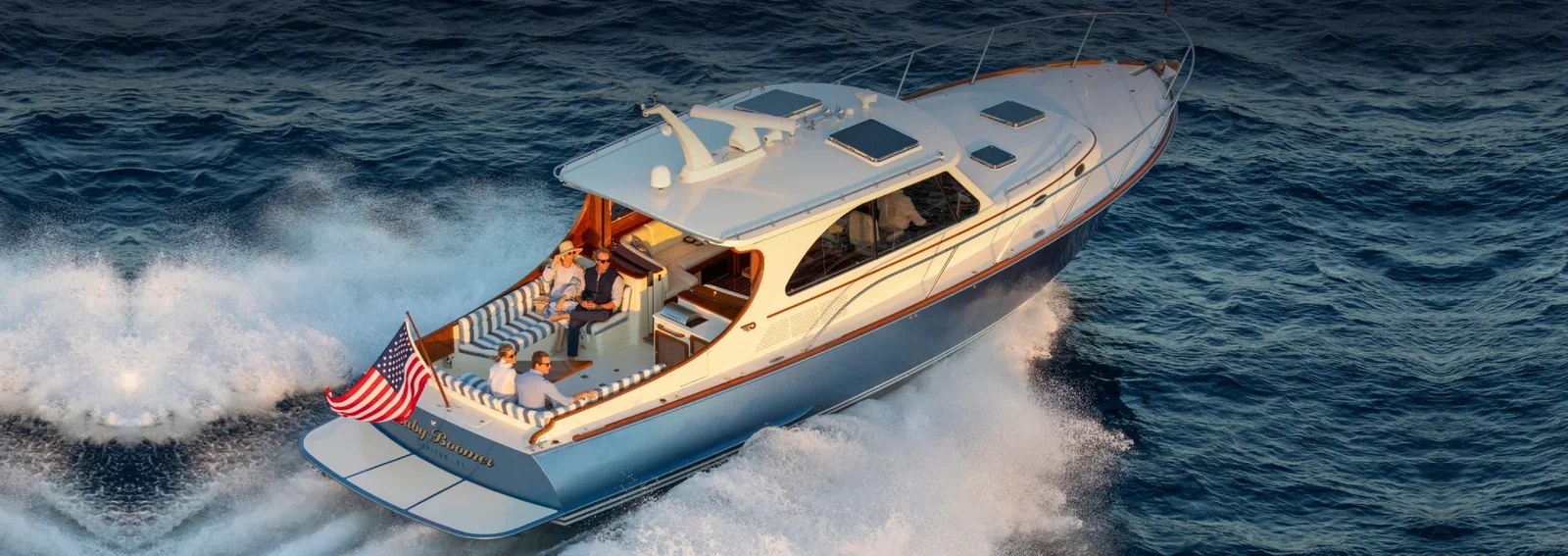 Hinckley Talaria 43