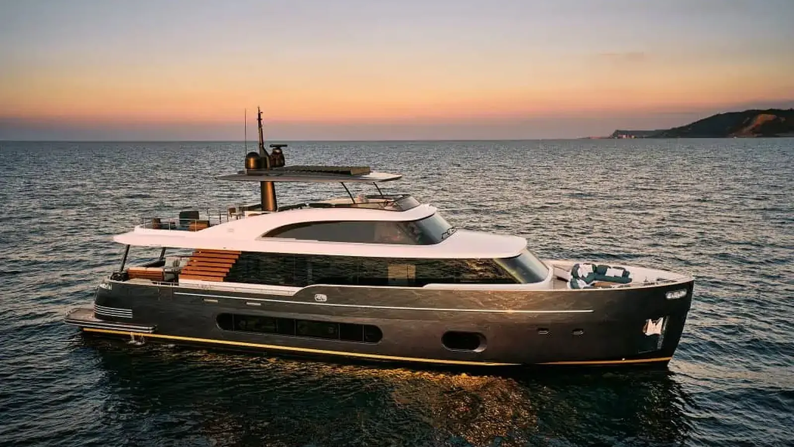 Magellano 25M