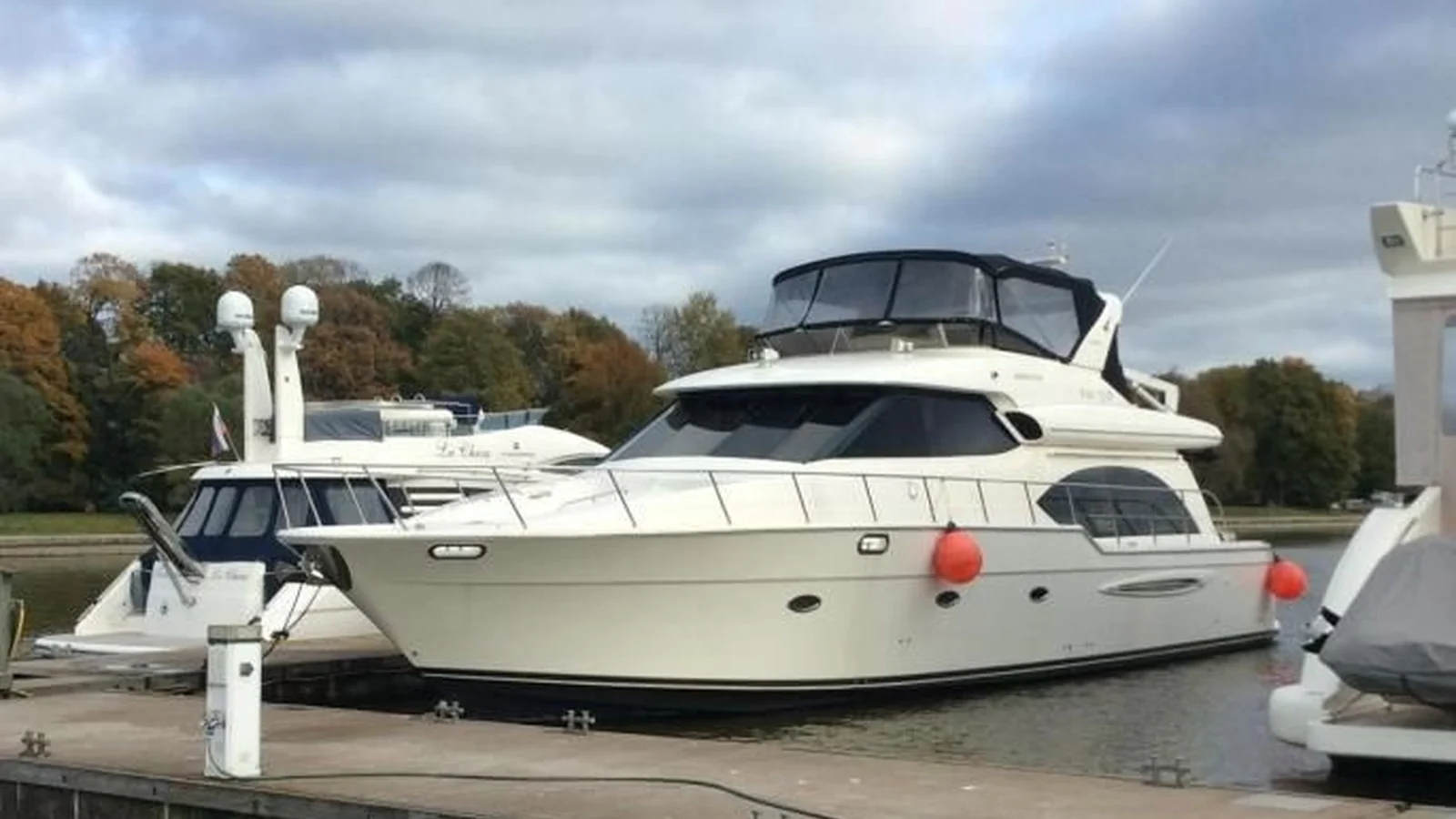 Meridian Yachts 580 Pilothouse