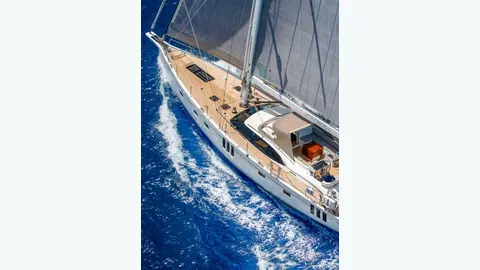 Oyster 675