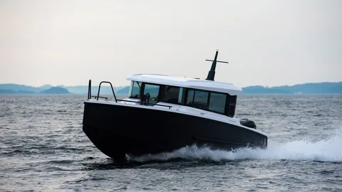 EXPLR 9 Black