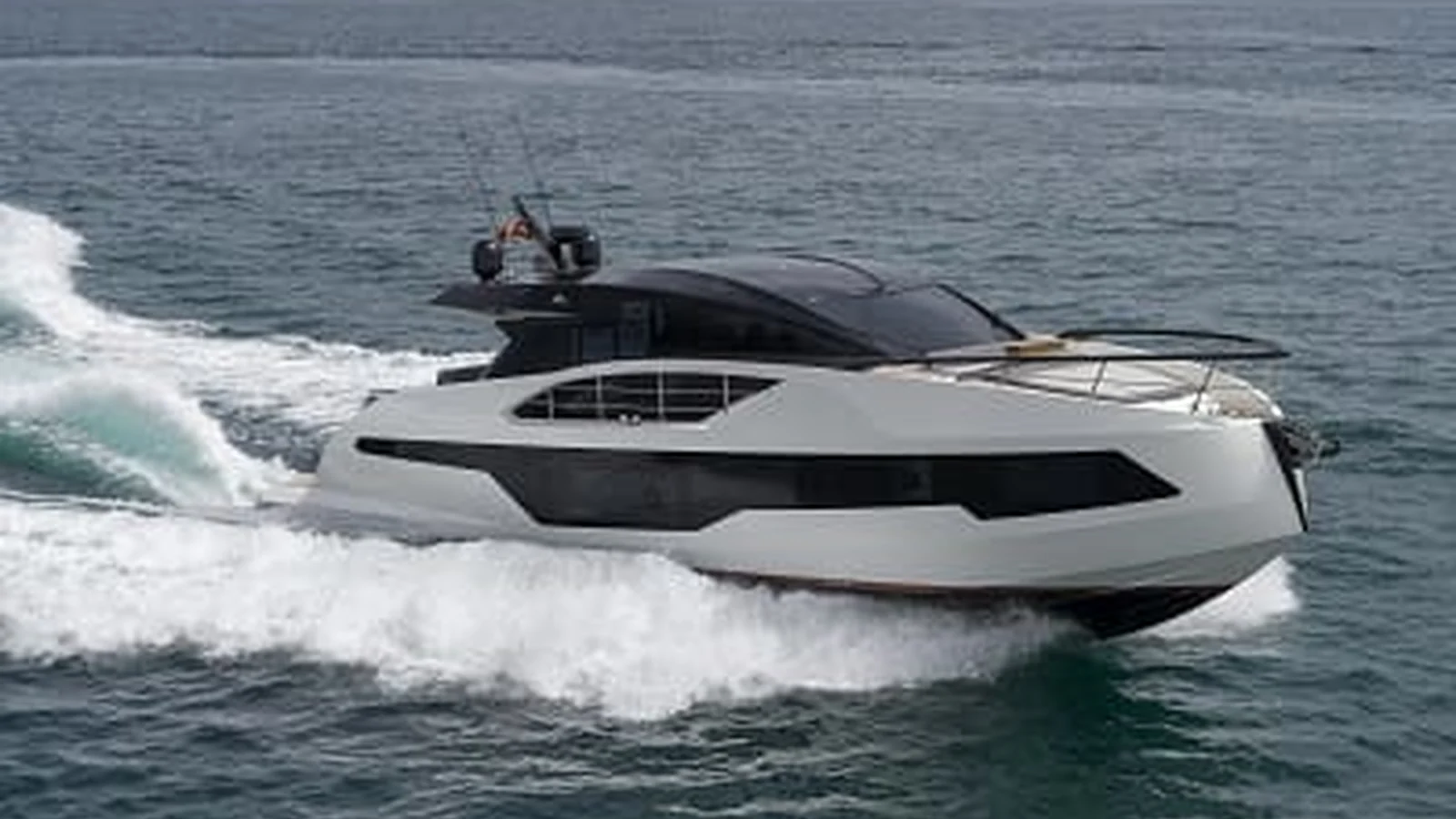 Astondoa 677 Coupe