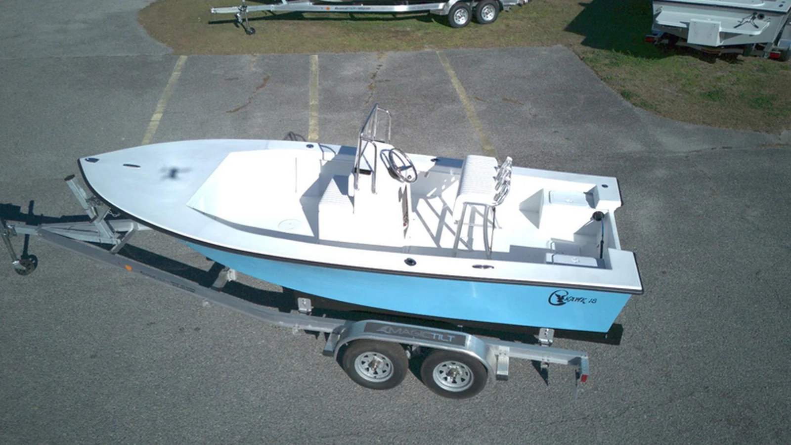 C-Hawk 18 Center Console