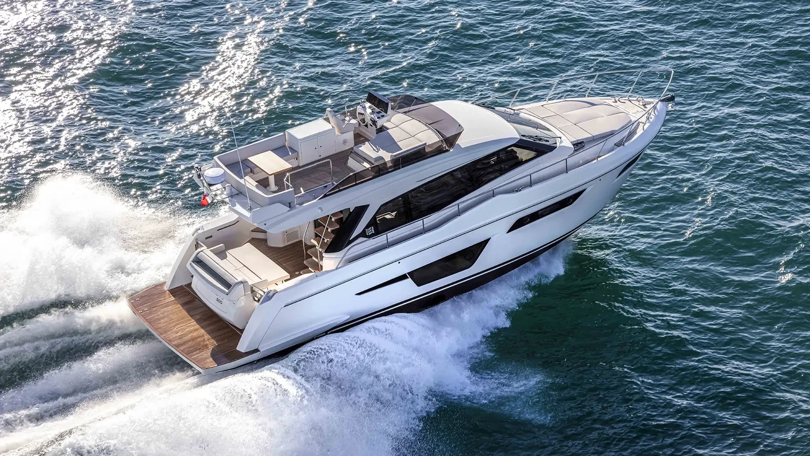 Ferretti 500