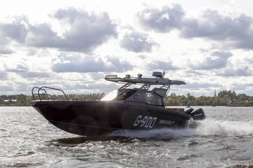 G900