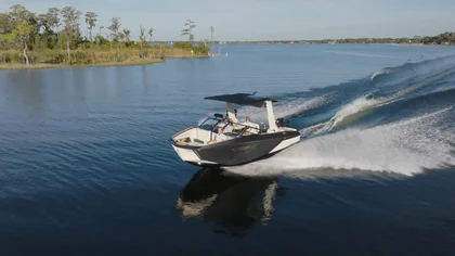 Super Air Nautique G23