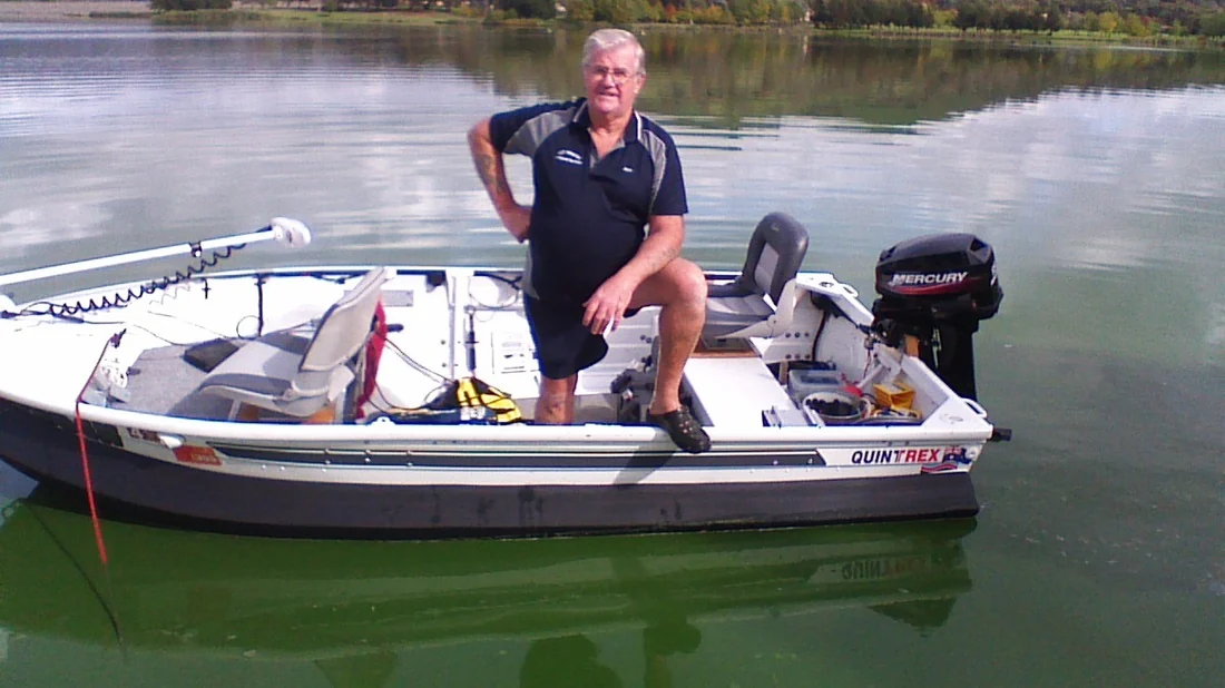 Quintrex 375 Dart