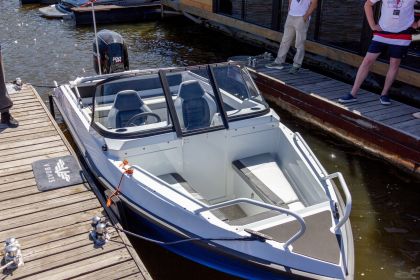 YAVA L BowRider